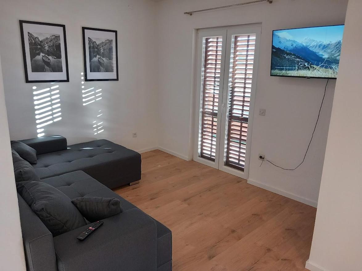 Apartment Two Person Nin
